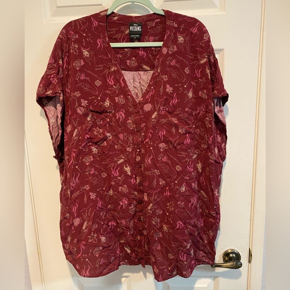 Villains Cap Sleeve Blouse (Torrid Size 4) - Picture 1 of 4